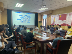 8月5日，聊城市水利工程總公司召開黃河流域生態(tài)保護和高質(zhì)量發(fā)展政策法規(guī)專業(yè)知識大講堂活動，全體在家干部職工參會。 會上，由市場經(jīng)營處呂合良同志領(lǐng)學(xué)了以 加強水利工程建設(shè)