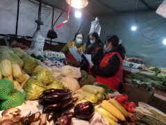 為進一步推動創建文明城市工作，切實提高群眾對創建全國文明城市的知曉率和參與率。 2月13日，聊城市水利工程總公司在幫包路域內的便民市場開展了2023年聊城市創建全國文明城市